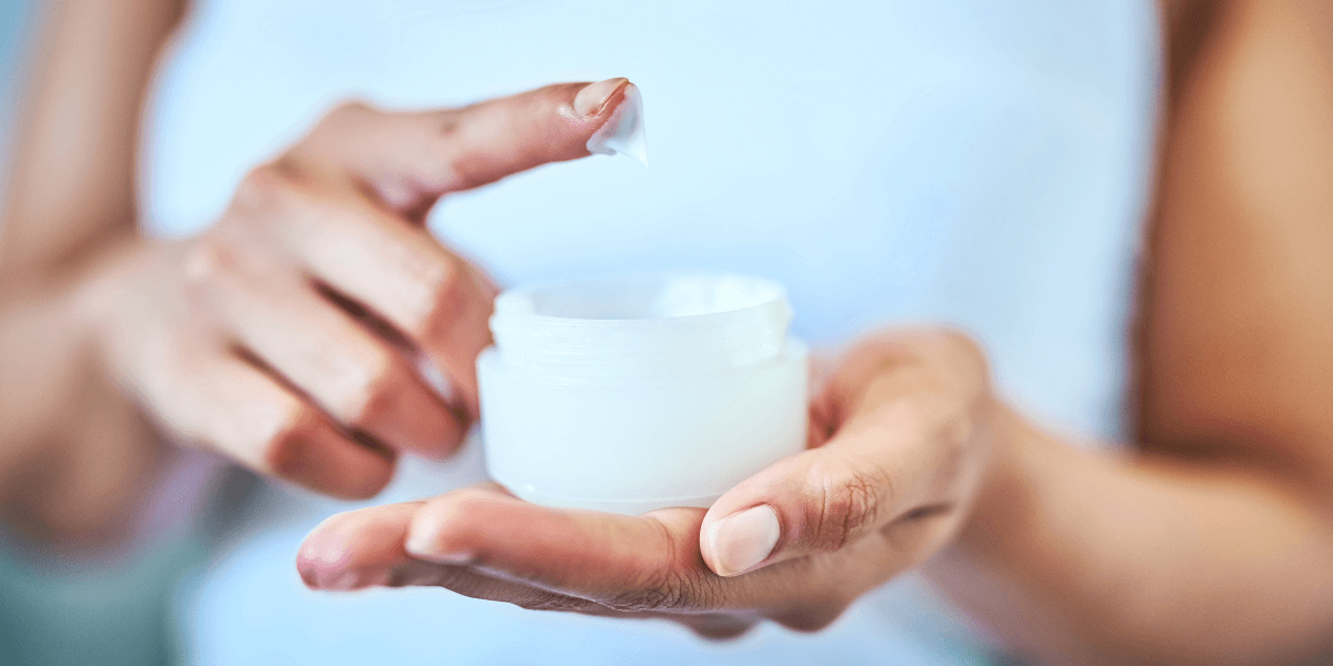 5 Manfaat Menggunakan Skincare secara Rutin